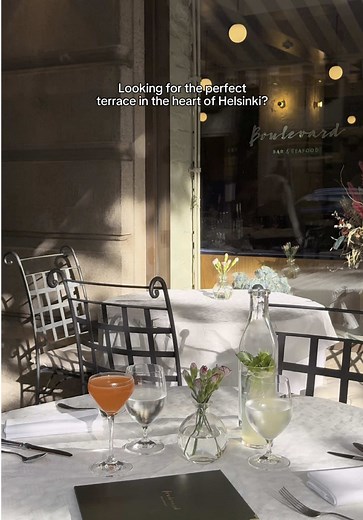 Summer is here and our terrace is open! ☀️ You can find us in the heart of Helsinki at Bulevardi 6. Stop by for a drink or stay for a full delicious dinner 🐟 #boulevardhelsinki #boulevardseafood #boulevardbarandseafood #drinkhelsinki #drinkkipaikat #kalaravintola #ravintolathelsinki