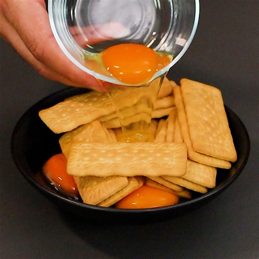 Mix eggs and cookies and you'll be surprised at the result | All-Day Recipes