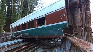 Seattle train derails on 1st passenger run