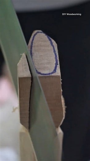 Fixing a wooden axe handle with a cross wedge! Perfect for those satisfying handmade shorts! #DIY #Crafting | diy tips & tricks | Facebook