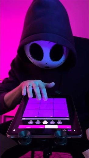 BEAT MAKER APP l Night Arcade #music #freesamplepack #beatmaker #beats #viral #fingerdrumming