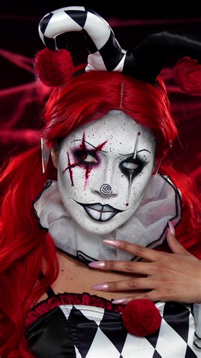 Clown Makeup Halloween: Easy Half-Face Clown Makeup Tutorial