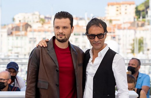 Qui est Jules Benchetrit, le fils de Marie Trintignant et Samuel Benchetrit ? - Elle