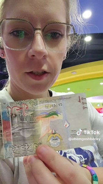 Money Exchange in Kuwait - Comparing Dinar to USD