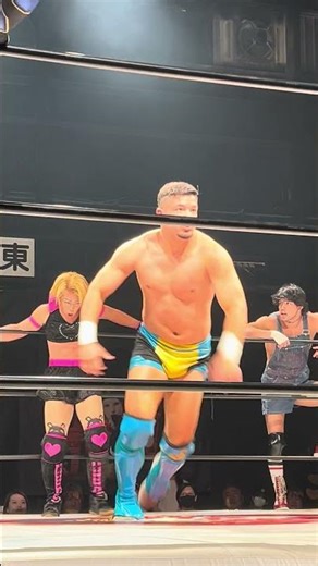 ヨースケが ドロップキックを カウンター