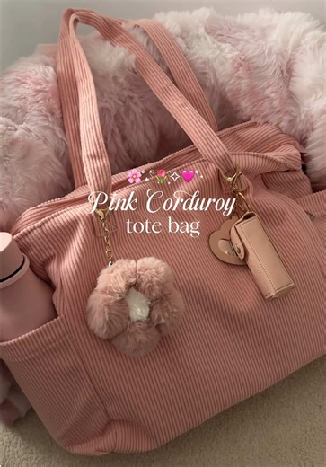 Replying to @YukiiBeautiq' my favorite pink corduroy tote bag 💕🩰🎀 #totebag #womensbag #corduroytotebag #messengerbag #bagrecos @BETA Wallets.PH