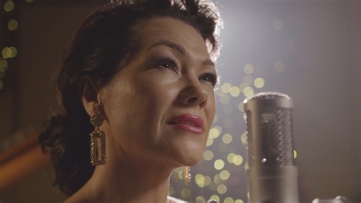 ⛵️🎄 Old Galway Town - Michelle Lally 🎄⛵️ It’s Christmas in “Old Galway Town”. What a beautiful city to spend Christmas in 💕 Please download your copy and share our little song far and wide, to those who might be missing Galway this year 💕🎄 Happy Christmas everyone!! Michelle Lally Music 🎶🎅🏻✨🎄🇶🇦 𝗖𝗟𝗜𝗖𝗞 𝗟𝗜𝗡𝗞 𝗧𝗢 𝗗𝗢𝗪𝗡𝗟𝗢𝗔𝗗 ➡️ https://snd.click/pfah | Galway Memories