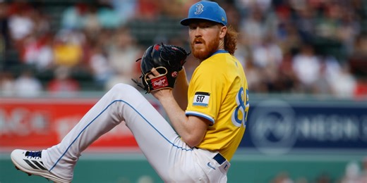 Cardinals sign righty Dustin May to 1-year deal