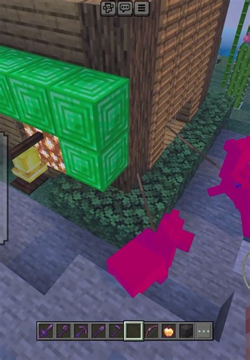 Pink llama? (Minecraft Glitch)