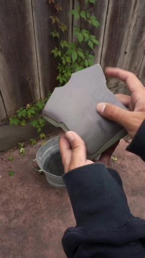 Sage on Instagram: "↓ NEW DROP THIS SUNDAY (9/7) @ 5PM PST ! Everything is fully premade ships next day w/ free US Shipping. Quantity is limited, only 300 pocket tees, 100 dune hoodies, and 100 pairs of denim made. Stay updated by following us @bysage_ and turning on our post notifications ! #bysage_ #streetwearfashion #fitoftheday #streetweardaily #selvedgedenim #fitinspo #fashiondaily #streetwearstyle #croppedhoodie #croppedhoodies"