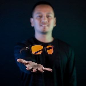 Unlock the power to block 98% of blue light with AMBER MAX. Perfect for sensitive eyes or late night sessions. https://gunnar.com/product/intercept/ #GUNNAROptiks | GUNNAR Optiks