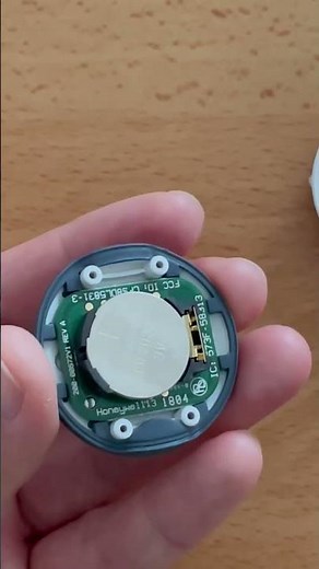 Honeywell panic button replace the battery