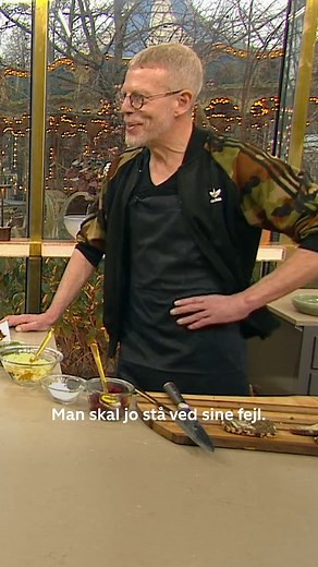 Man skal kunne grine af sine egne fejl - også i køkkenet 😅 Tak for lækker mad i dag, Michael Museth - med næsten perfekte ristede løg 🫶🧅 | Go' morgen Danmark og Go' aften Live