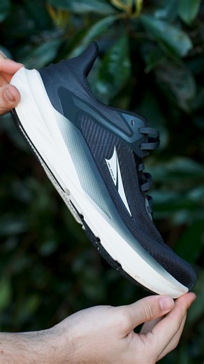 The cushion has a great blend of comfort and responsiveness. | Fleet Feet