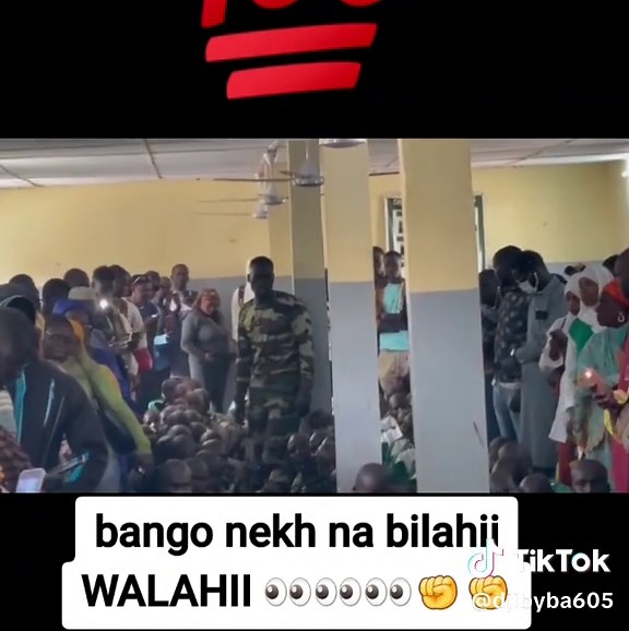 code 12 lhomme de saint Louis va bien #🥨✨🖐🤭👌 #hashtags #code12 #armee Senegal #