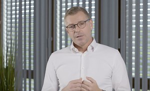 How a Medium-Sized Insurance Brokerage Navigates IT Challenges Amidst Acquisitions | Amazon Web Services