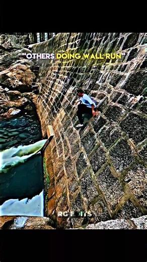 Normal wall run skill vs. this last guy wall run ☠️