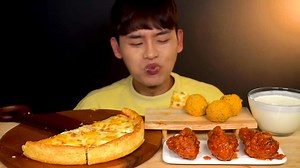 5.3K views · 173 reactions | Chicago Pizza With Cheese Ball Chicken Legs  MukBang! [7342042226488315142] #delicious #mukban #mukbang #bonggil #asmr | Mukbang.food | Facebook