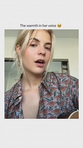 Bebe Stockwell is an American singer-songwriter from Boston. She began her musical journey at the age of six, learning piano and guitar while crafting her own songs. Her early exposure to bluegrass and folk music, influenced by her guitar teacher—a member of the band Della Mae—shaped her musical tastes, leading her to admire artists like Gillian Welch and Brandi Carlile. Over time, Bebe’s musical style has evolved to incorporate indie and pop elements, drawing inspiration from artists such as Re