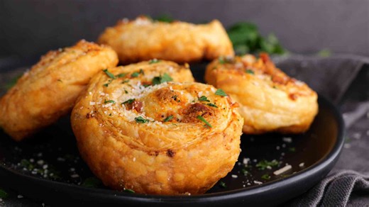 Parmesan Puff Pastry Pinwheels