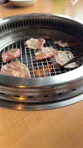 今日は祝日なので、少し休憩しましょう。
