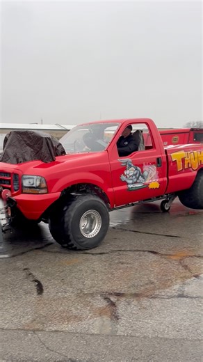 The “Thumper” Pro Modified 4WD Truck heading into Freedom Hall ahead of the 2025 National Farm Machinery Show Championship Pull! The 2026 dates are February 11-14! #truckpulling #4x4 #thumper #motorsport #NFMS2026 | BB Pulling Videos