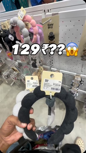 rubysdiary on Instagram: "Affordable ha eruku elameyyy😩🤌 Follow @rubysaravanan for more💕 Location : Easy buy No 77, New No 100, Old, Sir Thyagaraya Rd, Pondy Bazaar, T. Nagar, Chennai, Tamil Nadu 600017 #afforableprice #clothes #dresses"