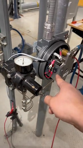 Calibration of a control valve. 3570 I/P Learn. Enjoy. Share your experience 📹: Ray #instrumentation #automation #processcontrol #controlvalve #valves | Instrumentation World