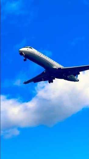 United Express CRJ 550