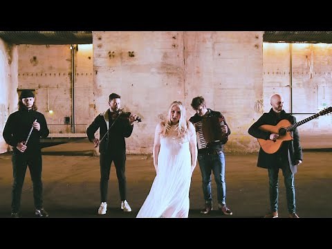 Fourth Moon - Lady Isabel and the Elf Knight [Official]