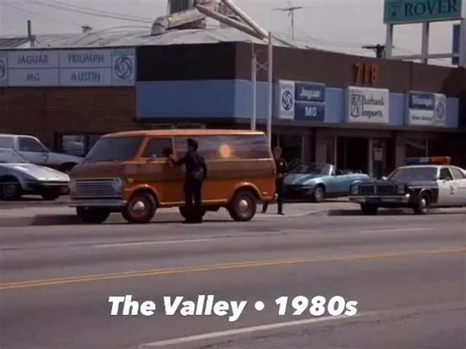 The Valley🌴- Today we follow officers Sgt TJ Hooker (William Shatner) and Vincent Romano (Adrian Zmed) on a high speed chase on the streets of the San Fernando Valley. The scene begins on San Fernando Road in Burbank. Take a step back in time to the 1980’s with some nostalgic music and old school cars. T.J. Hooker Television Series 🚨 | My Valley Pass