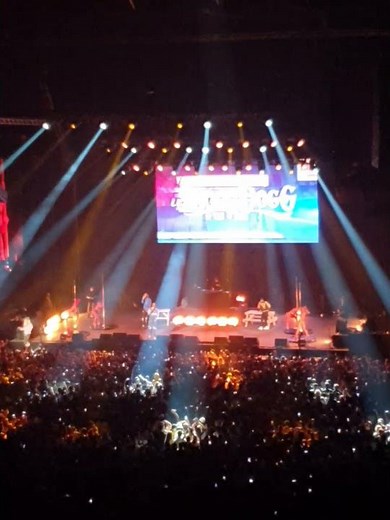 Snoop Dogg - Drop it like its hot (live) preview