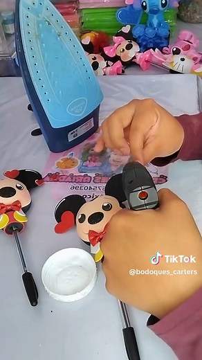 Crea una Pluma de Mickey Mouse para San Valentín