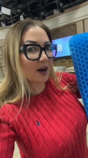 Lorna Ko on Instagram: "Live #stunt coming up at 1.15pm on @qvcuk with @chloeeverton1 & me - it’s the @jml_direct Soft Sitter cushion where I’ll be sitting on a raw egg! 🥚 #ad"