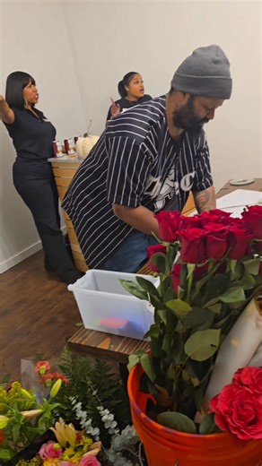 About today! After resting until 11am, I did computer work, baked cookies for an order, dropped them off then headed to Honey & Hue Bookstore Launch! So glad I saw my Wendy and James (should have took a pic with James) and had a great date with my boo/cousin/sista Sade Johnson Here's a sneak peak! | Nina Addison