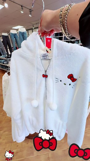 Hello Kitty Fluffy Sweater: Style Tips and Outfit Ideas