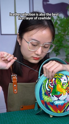 1.3M views · 10K reactions | Just want more people could enjoy our handcraft 殺 * If you want to change hanpainting on the bag, pls send us message. Email: emily@tianqingji.com WhatsApp: https://wa.me/message/SMZCJAQL6GENM1 Buy it now https://bit.ly/3HCVpA7 Check more styles here https://bit.ly/tianqingji #handmadebag #luxurybag #designerbags #handcrafted #handmadebag #handmadepurse #leatherpurse #leatherbag #tianqingji #msncraft | Tianqingji Craft | Facebook