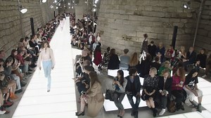 396K views · 10K reactions | The Louis Vuitton Spring-Summer 2018 Fashion Show by Nicolas Ghesquière | Louis Vuitton | Facebook