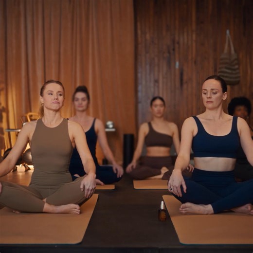 Kristen Bell's beauty sleep dupe? Advanced Night Repair, look like you got your 8 hours of sleep, even if you didn’t. | Estee Lauder | Facebook