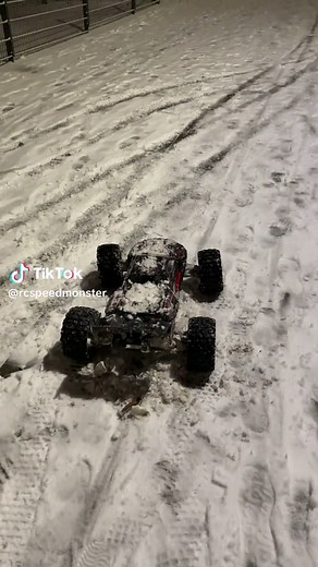 Exploring the Arrma Kraton 8S RC Car Performance