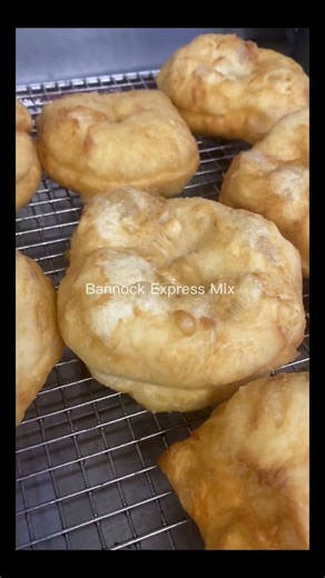 The Secret to Perfectly Smooth Bannock Dough in 1 Minute. Bannock Express Quick Mix presentation