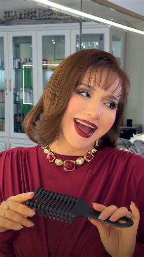 Шахзода Мухаммедова on Instagram: "Mexico aktrisasi @gabyspanictv mening onam bilan tengdosh va u mening bolalikdagi eng sevimli filmimni ijro etgan! Bu film “LA USURPADORA” “Yolg’on asirasi” deb nomlanadi. ❤️ Bu aktrisa 2 yil oldin menga instagram orqali obuna bo’lgan edi va men bundan xursand bo’lganman. O’ylaymanki O’zbekistonlik aktrisa ijrosidagi ushbu parodya ularga yoqadi! 😍 Aziz do’stlar sizlardan esa faollik kutib qolamam olovchalar yuboring!🔥🔥🔥🔥🔥🔥🔥🥰 (no filtr) ________________