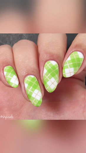 Here’s the tutorial for my St. Patrick’s Plaid! Products Used: LA COLORS Cosmetics French White Whats Up Nails Pod Partners and Go For Gild UberChic Beauty Pretty In Plaid 4 Stamping Plate BCB Lacquers Matte Top Coat #nailtutorial #NailArt #nailarttutorial #nails #stpatricksdaynails | Skys Nails