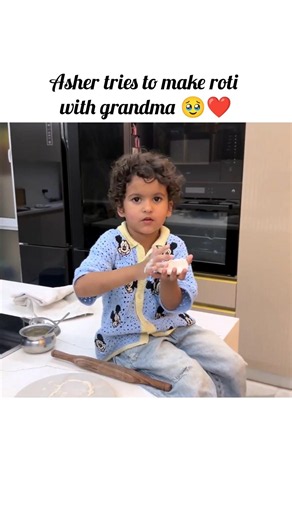 Asher tries to make roti with grandma 🥹❤️ ‪@triggeredinsaan‬ #liveinsaan #shorts