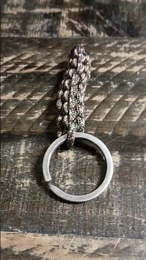 Camo paracord keychain