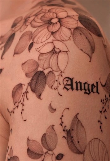 Pensou em tatuar? A gente resolve 💉🔥 📍Santo André - ABC 📲 Orçamentos e agendamentos (11) 97866-0250 ou LINK 🔗 da bio Artista: @luan.fineline #tattoo#tatuagem#tattoostudio #abcpaulista#tiktoktattoo