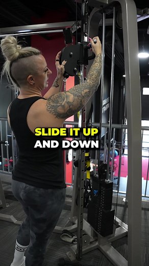 Don’t Be Shy, Give This A Try 🎯 Here’s how to adjust the cable machine, you can thank me later 😉 or now 😂 And you know what? You don’t have to feel silly or dumb for not knowing how to use a piece of gym equipment. No one was born knowing how to use it… just saying.