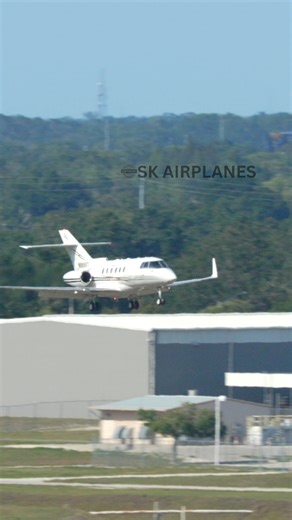 sk Airplanes on Instagram: "Hawker 800XP | N989ST | Follow us for daily videos ✈ #businessjet #privatejet #bizjet #planespotting #hawker"