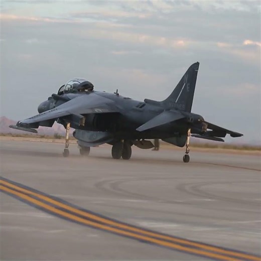 AV-8B Harrier II #military #shorts #aviation