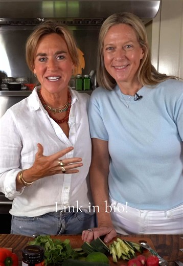 This may be my favorite side dish of the summer ☀️ My dear friend Allison joined me to make a cold soba noodle salad with a spicy peanut sauce, and I honestly can't stop thinking about it. It's fresh, packed with vegetables, full of flavor, and perfect for hot summer days when you don't want a heavy meal. This week's Summer Series episode is now live on my YouTube, Hungry for Home! Link in bio. . . . #summerrecipes #sobanoodles #noodlesalad #healthysummerrecipes #easysidedish